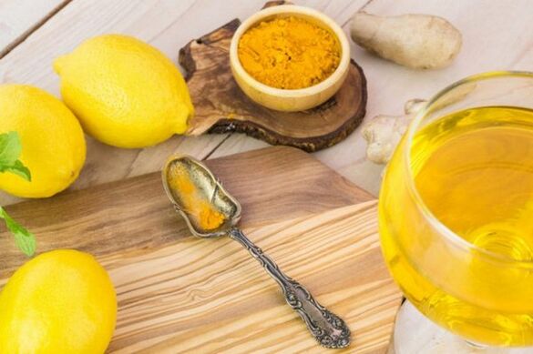 Uminom na may lemon, luya at turmerik upang mapahusay ang potency